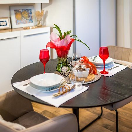 Apartments Stella Mariela シベニク エクステリア 写真